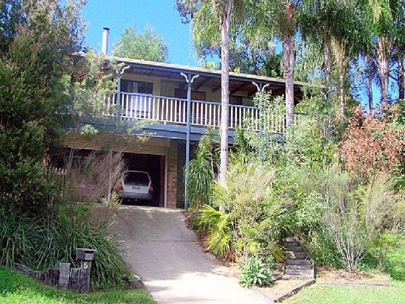 5 Melita Street, Currumbin Waters QLD 4223
