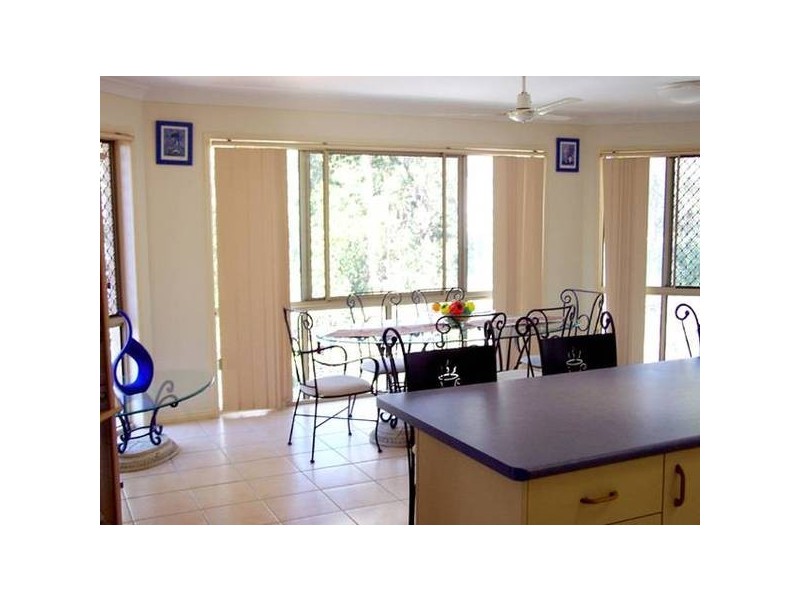 Leopard Ave, Elanora QLD 4221