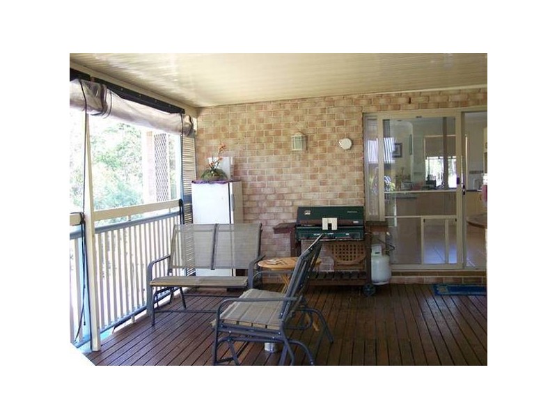 Leopard Ave, Elanora QLD 4221