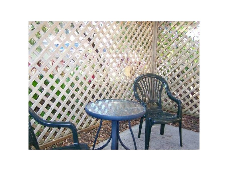 1/4 Twenty Sixth Ave, Palm Beach QLD 4221