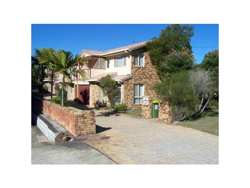 1/4 Twenty Sixth Ave, Palm Beach QLD 4221