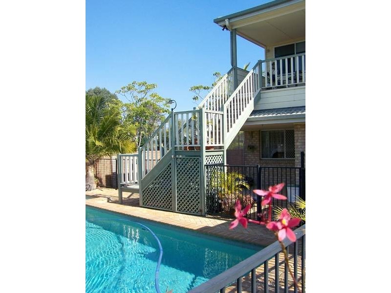 22 Casuarina Drive, Elanora QLD 4221