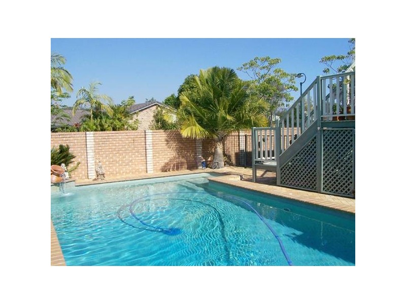 22 Casuarina Drive, Elanora QLD 4221