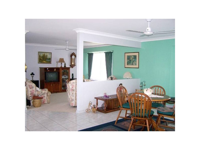 22 Casuarina Drive, Elanora QLD 4221