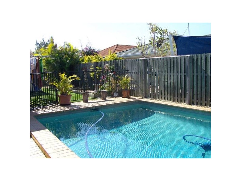 22 Casuarina Drive, Elanora QLD 4221