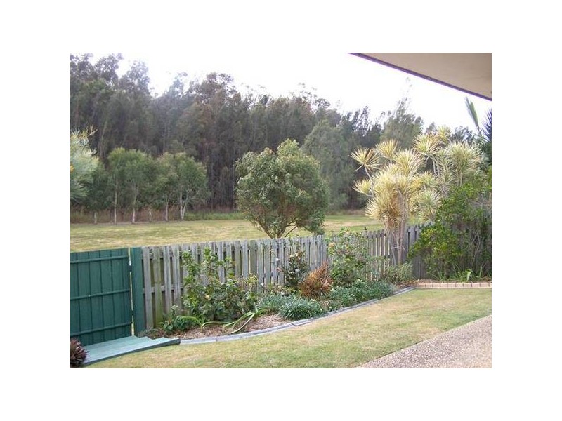 Silverglade Drive, Elanora QLD 4221