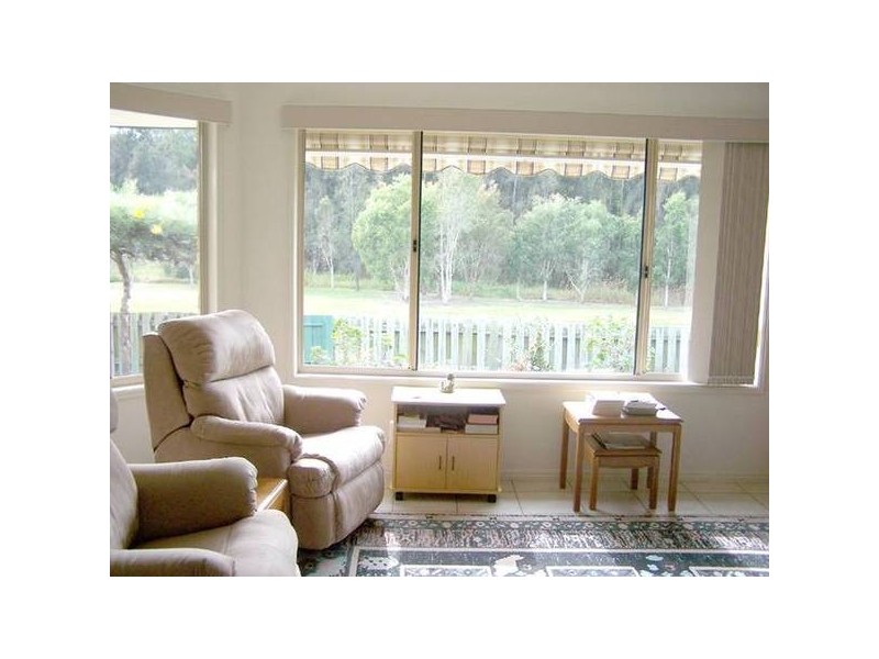 Silverglade Drive, Elanora QLD 4221