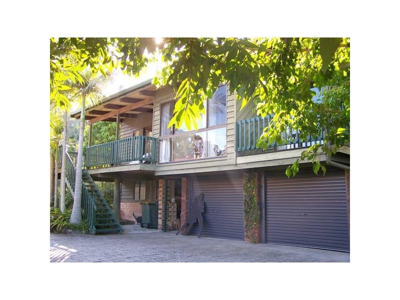 39 Ware Drive, Currumbin Waters QLD 4223