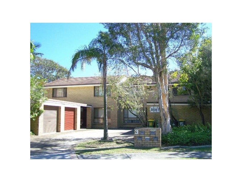 2/3 Rolan Court, Palm Beach QLD 4221
