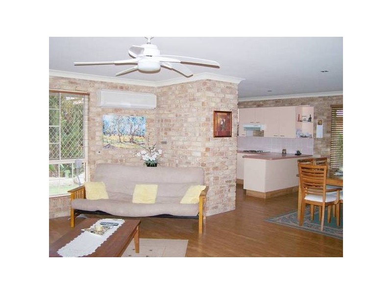 2 Blackbean Court, Elanora QLD 4221