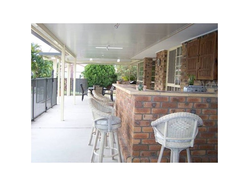2 Blackbean Court, Elanora QLD 4221