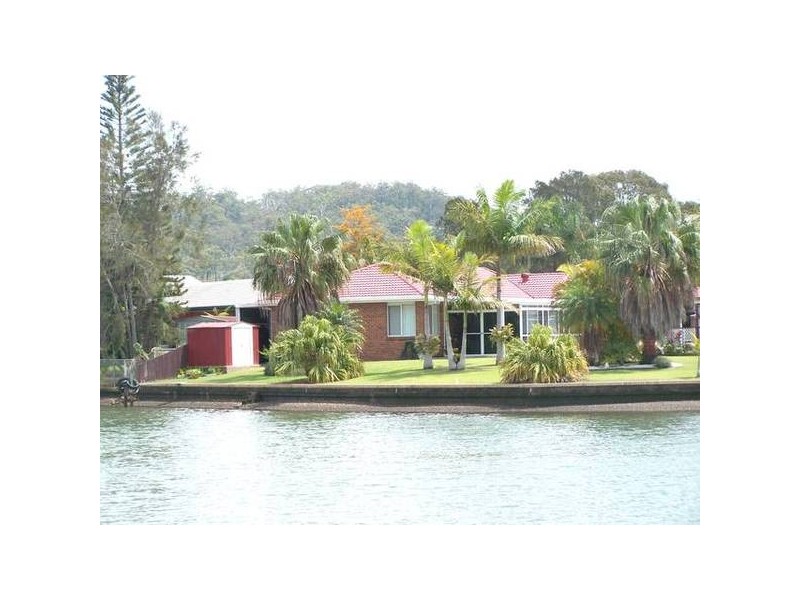 36 Chown Avenue, Currumbin Waters QLD 4223
