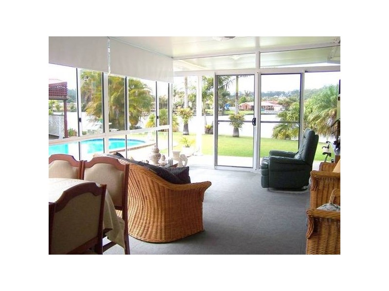 36 Chown Avenue, Currumbin Waters QLD 4223