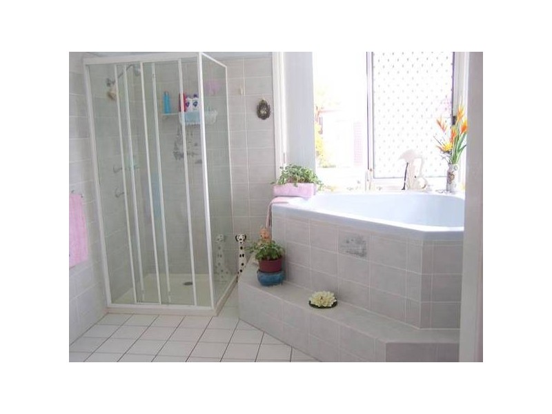 36 Chown Avenue, Currumbin Waters QLD 4223