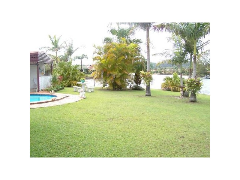 36 Chown Avenue, Currumbin Waters QLD 4223