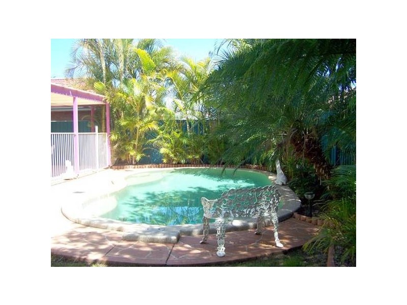 27 Ottelia Drive, Elanora QLD 4221
