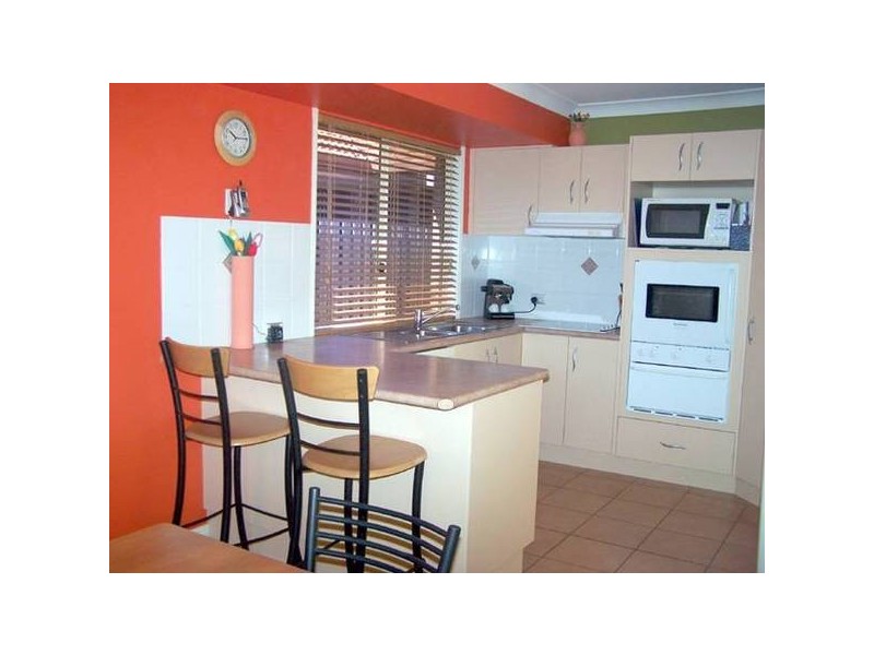 27 Ottelia Drive, Elanora QLD 4221