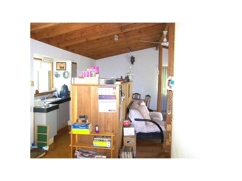 11 Chidlow Court, Elanora QLD 4221