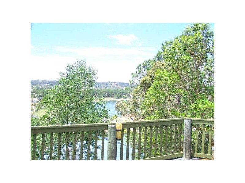 11 Chidlow Court, Elanora QLD 4221