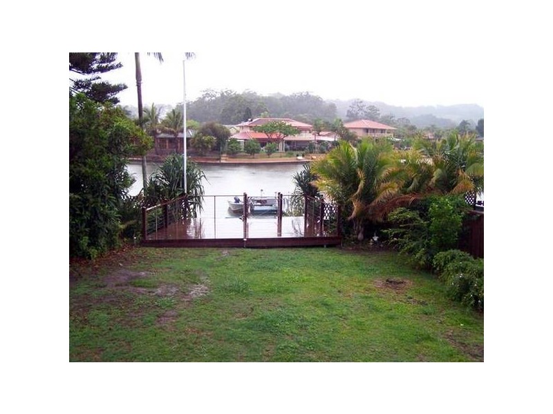 32 Mainsail Street, Currumbin Waters QLD 4223