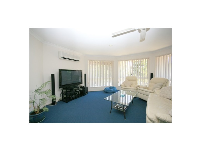 1 Eudonia Court, Elanora QLD 4221
