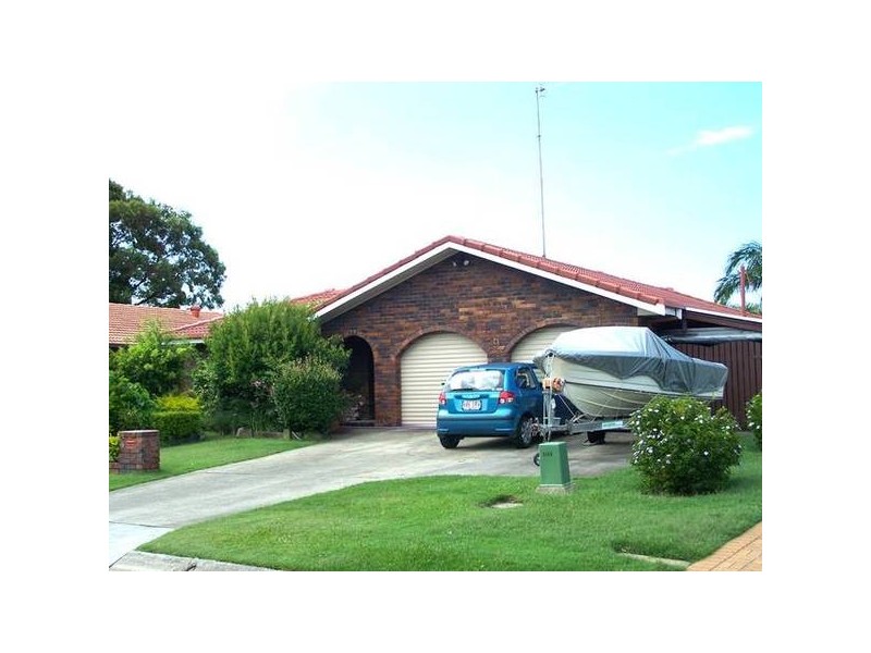 9 Holbrook Way, Elanora QLD 4221