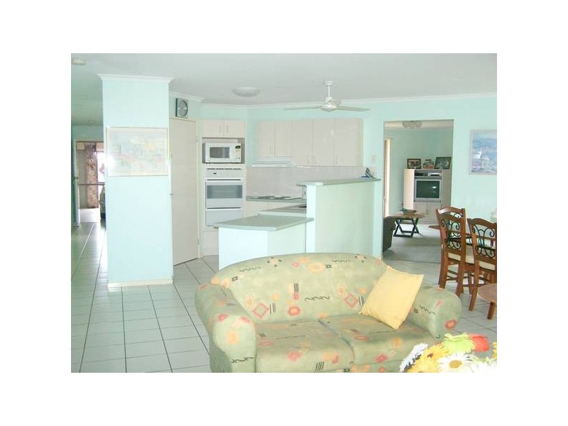 14 Baumea Court, Elanora QLD 4221