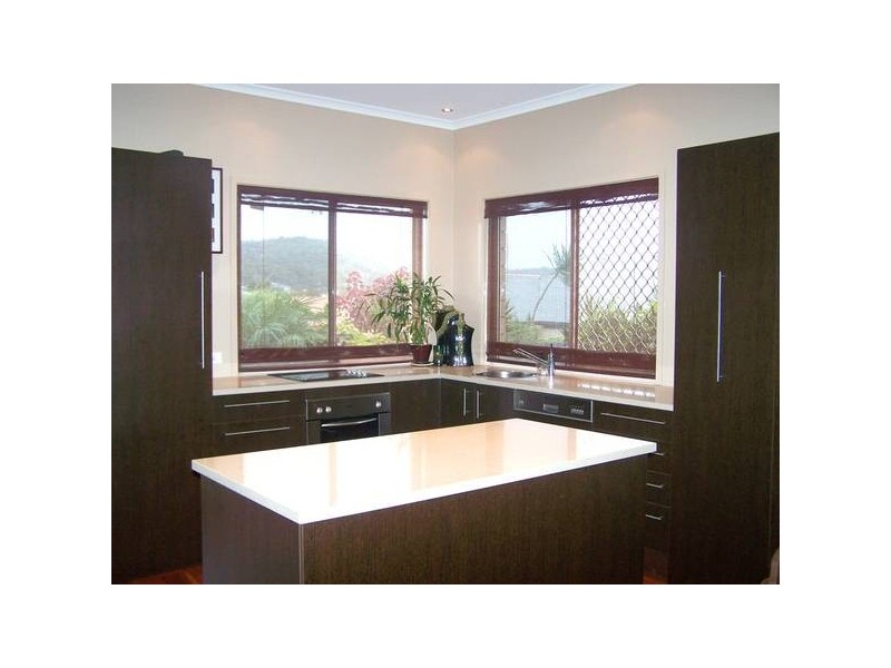 3 Baekea Drive, Elanora QLD 4221