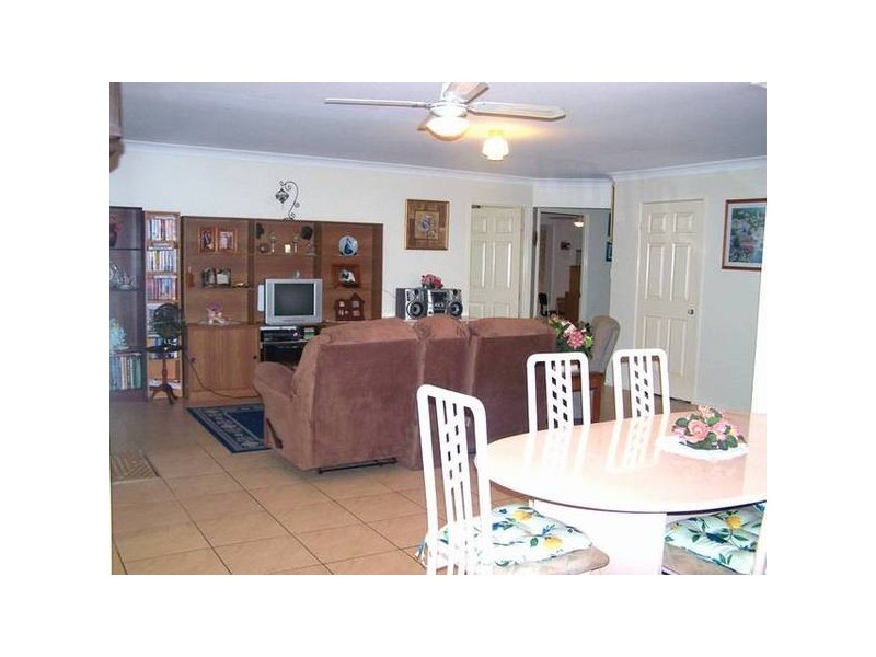 3 Baekea Drive, Elanora QLD 4221