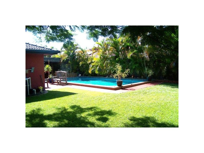 40 Diplacus Drive, Palm Beach QLD 4221