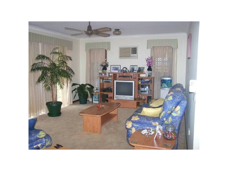 2/160 Bardon Ave, Miami QLD 4220