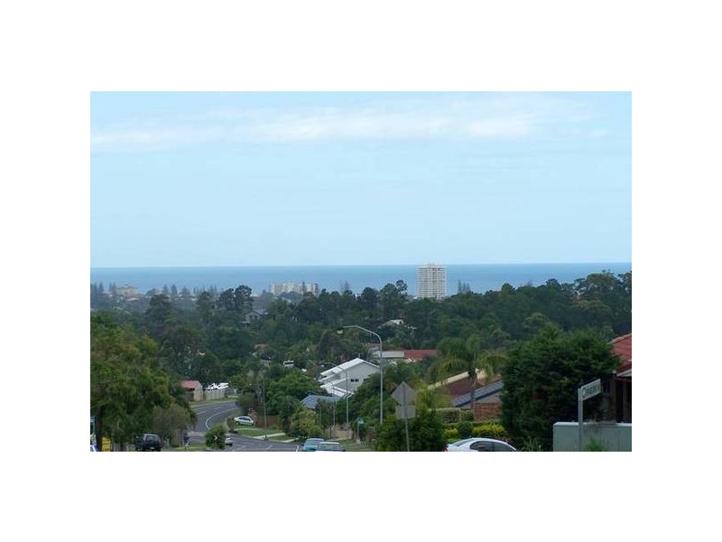 60 Doubleview Drive, Elanora QLD 4221