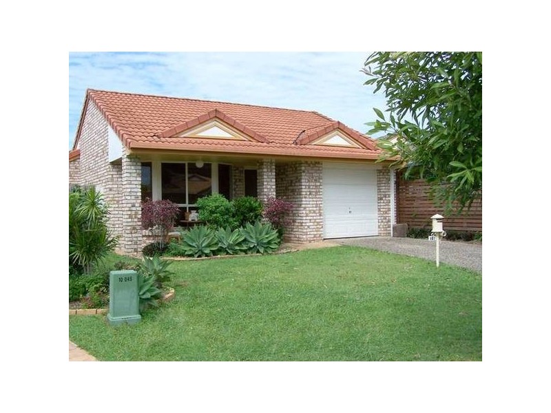 16 Typha Place, Elanora QLD 4221