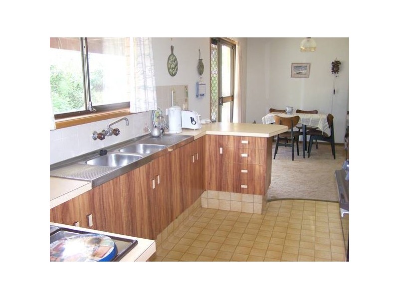 27 Seabrook Street, Elanora QLD 4221