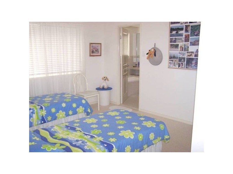 10 Brushbox Street, Elanora QLD 4221