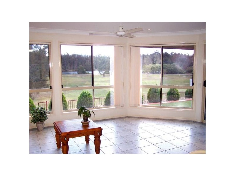 27 Tussock Crescent, Elanora QLD 4221