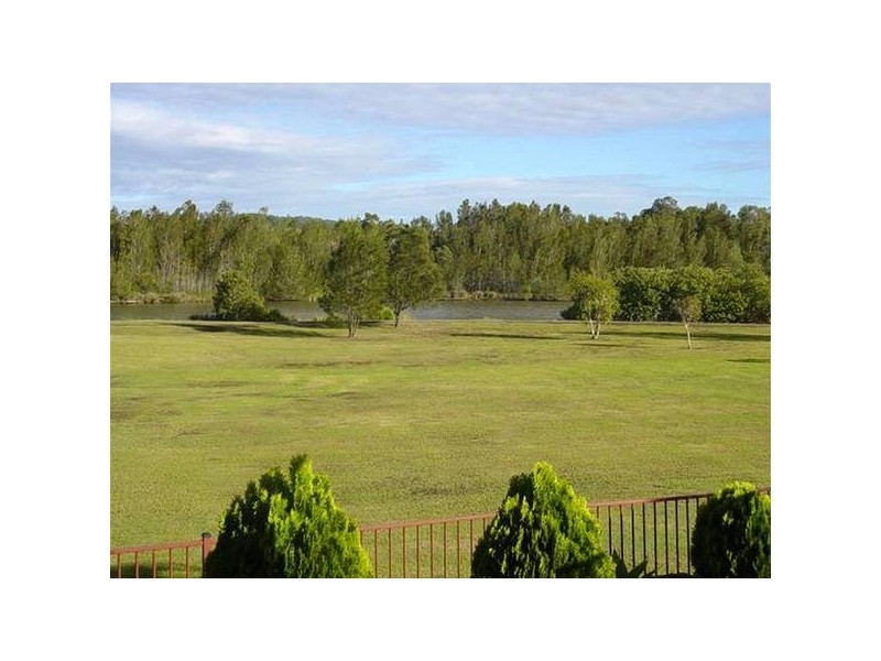 27 Tussock Crescent, Elanora QLD 4221