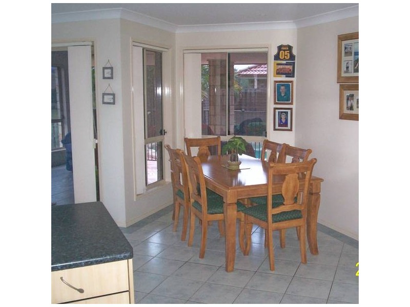 27 Tussock Crescent, Elanora QLD 4221