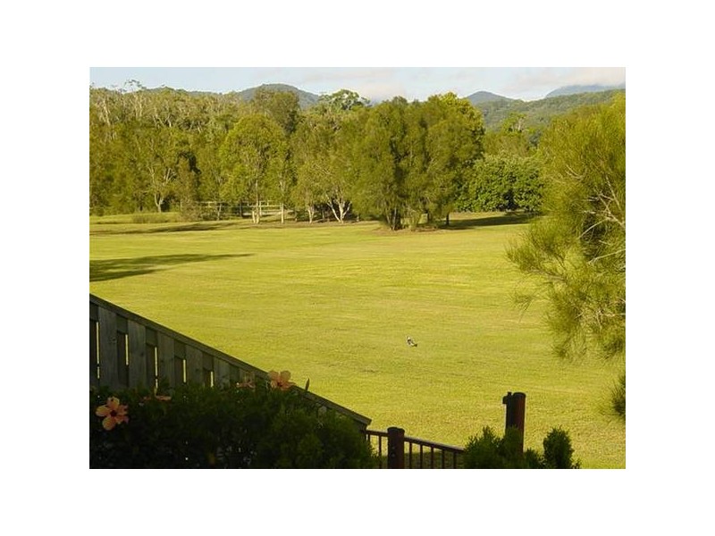 27 Tussock Crescent, Elanora QLD 4221