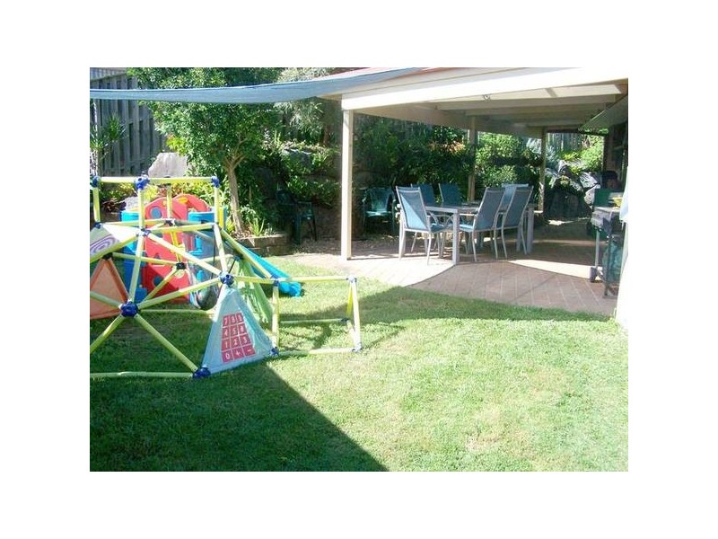 6 Kalmia Court, Elanora QLD 4221