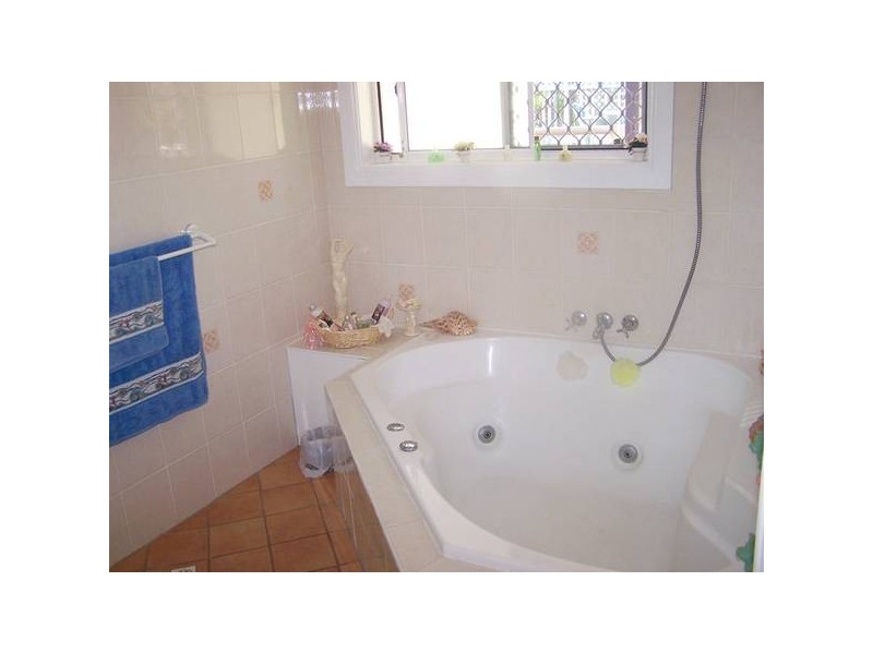 9 Capano Court, Elanora QLD 4221