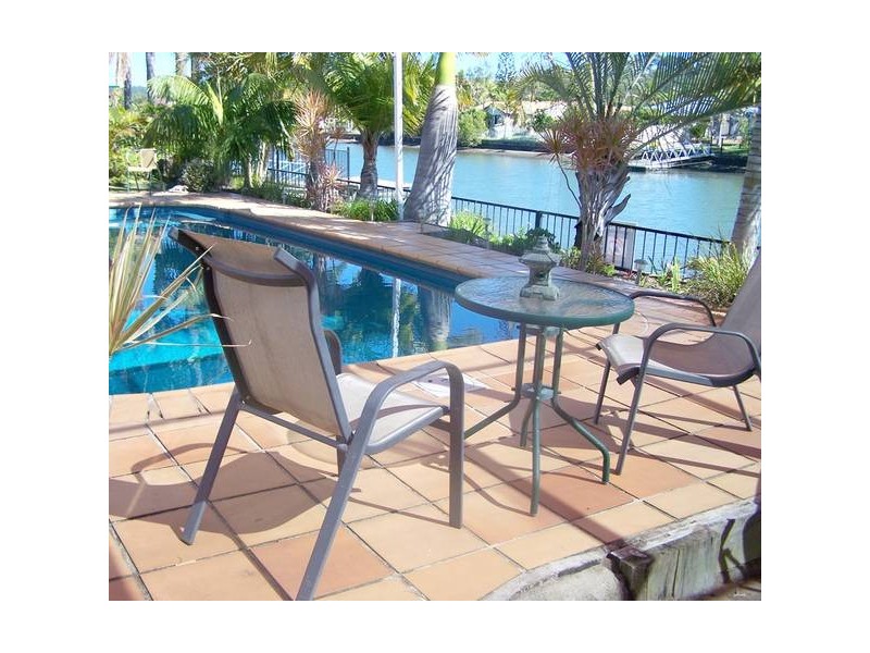9 Harris Court, Currumbin Waters QLD 4223