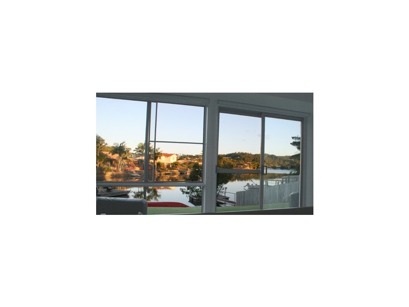 2 Harris Court, Currumbin Waters QLD 4223