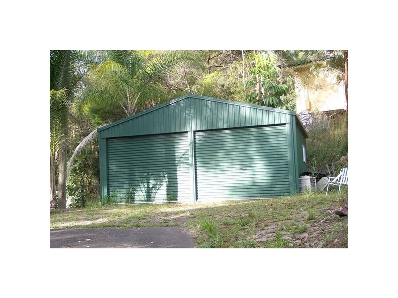 17 Cornwall Drive, Elanora QLD 4221
