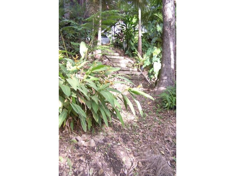 17 Cornwall Drive, Elanora QLD 4221