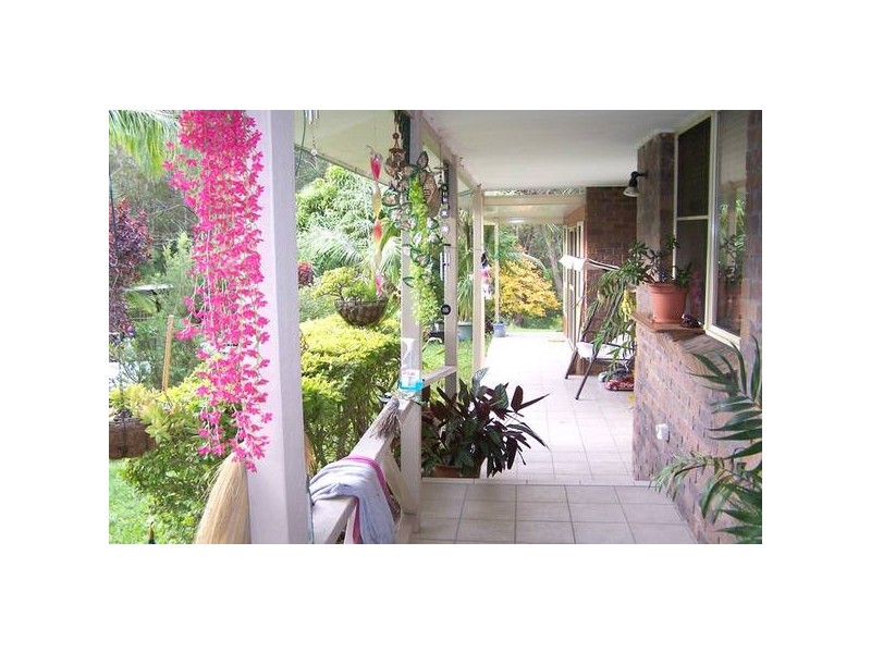 17 Cornwall Drive, Elanora QLD 4221