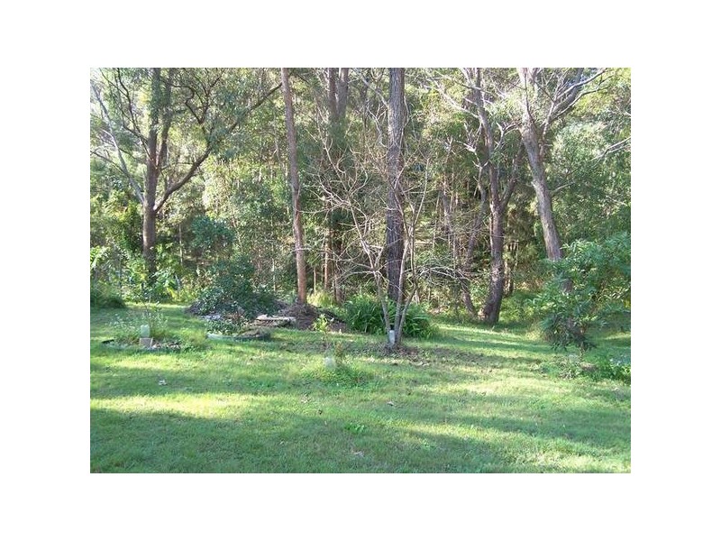 17 Cornwall Drive, Elanora QLD 4221