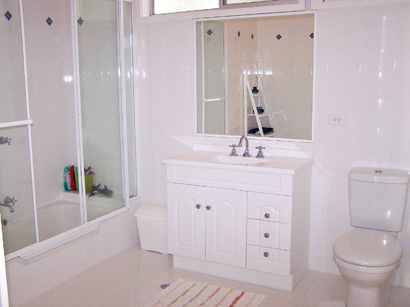 2 Dermott Place, Tallebudgera QLD 4228