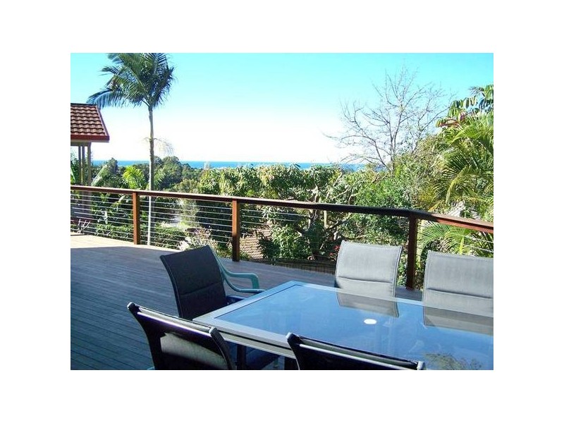 6 Bindoon Close, Elanora QLD 4221