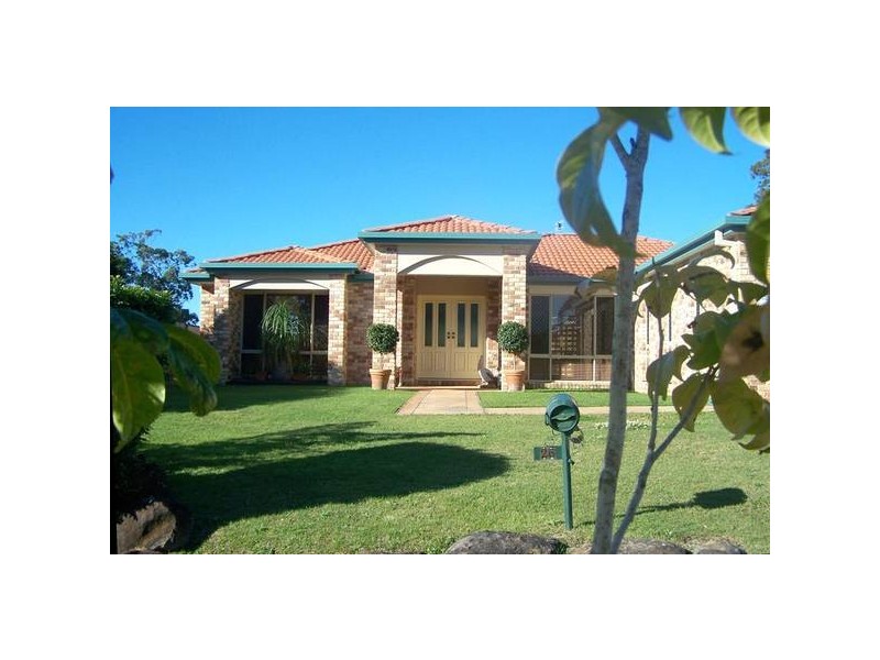26 Hibertia Ave, Elanora QLD 4221
